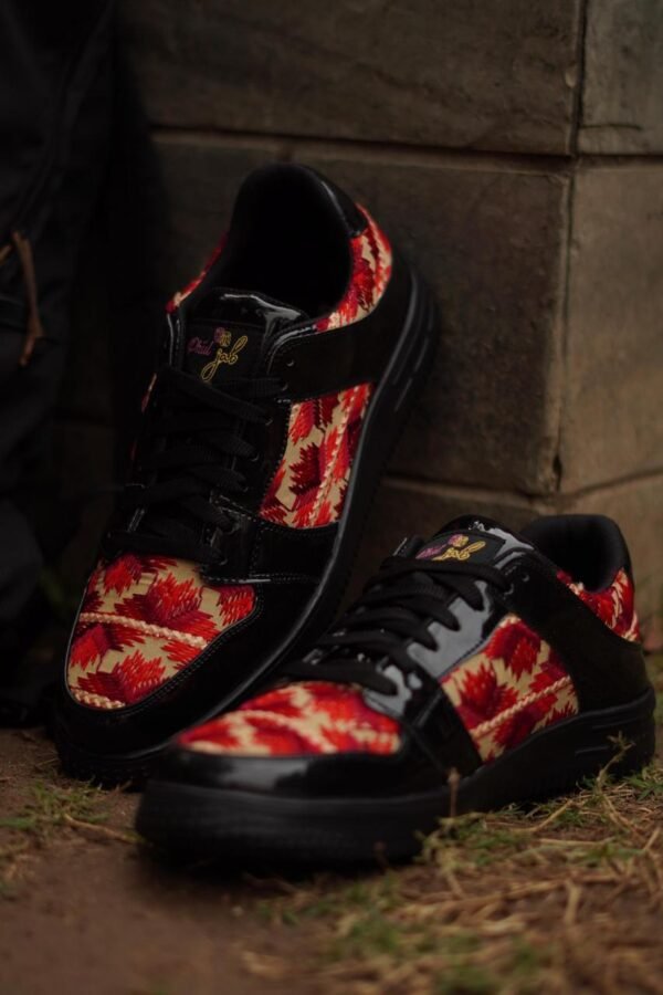 Fulkari Sneakers