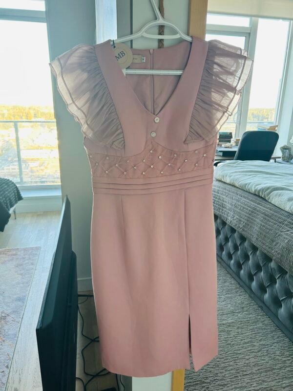 pink dress